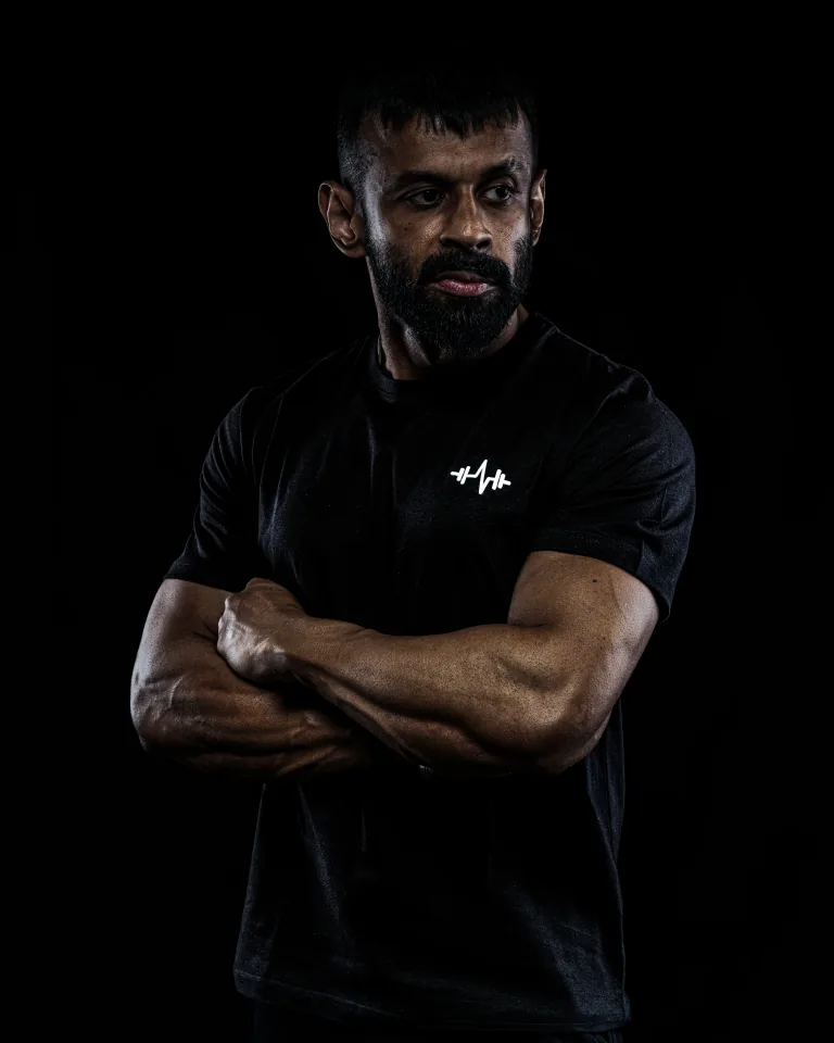 Engineered elasticity rebounds cleanly after repeated movement